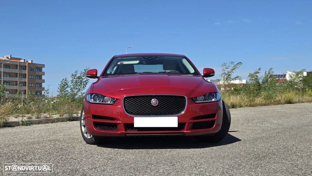 Jaguar XE 20d Aut. Portfolio - 7