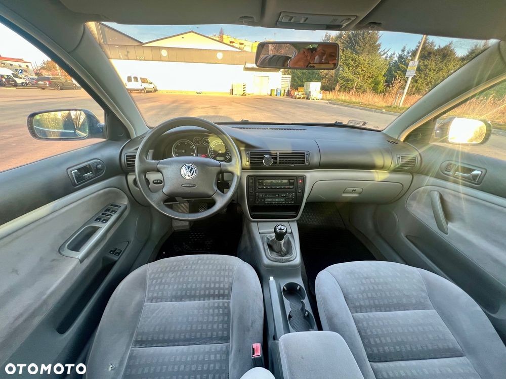 Volkswagen Passat - 14