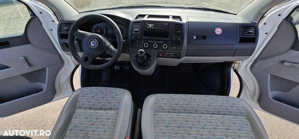 Volkswagen Transporter - 9