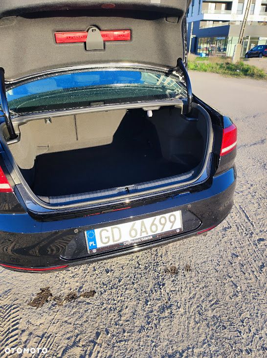 Volkswagen Passat 1.4 TSI BMT Trendline - 5