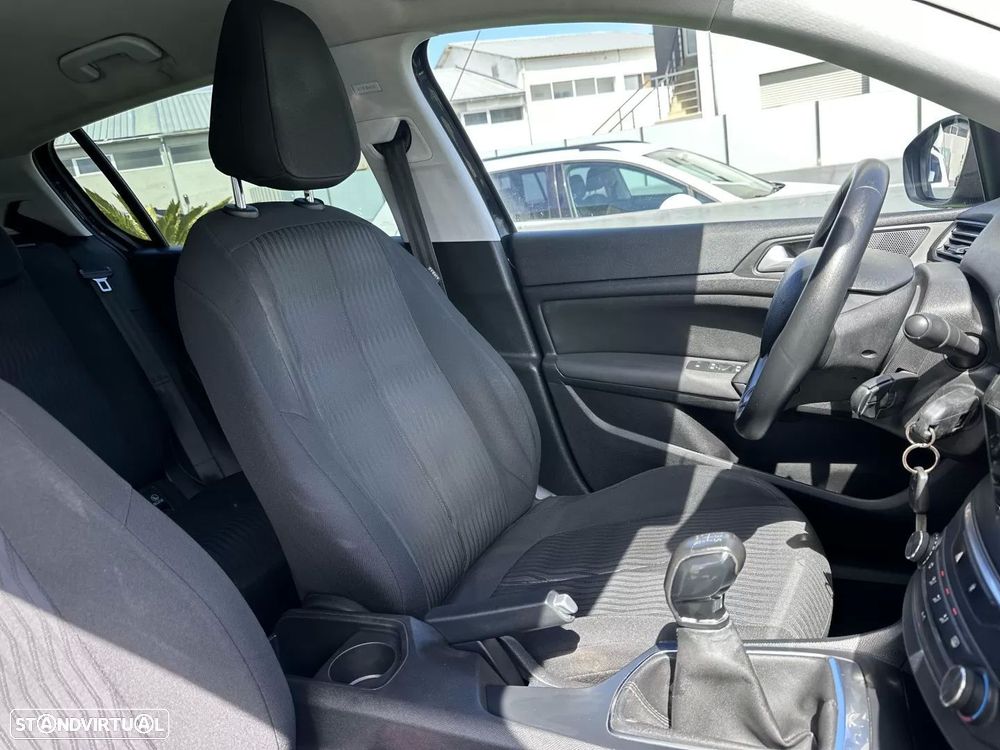 Peugeot 308 - 51