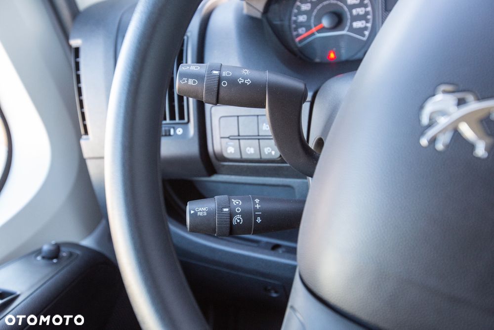 Peugeot Boxer 165KM 8ep KONTENER + WINDA dHollandia 750kg - 12