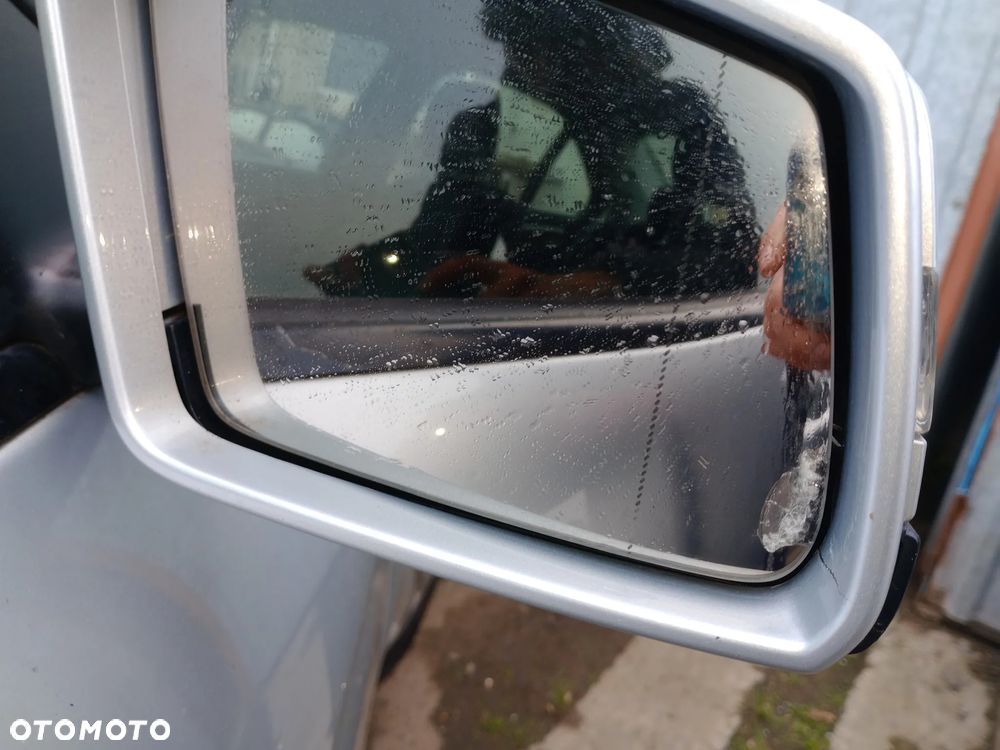 Lusterko prawe C klasa w204 C775 Mercedes, maska zderzak, pas błotnik - 8