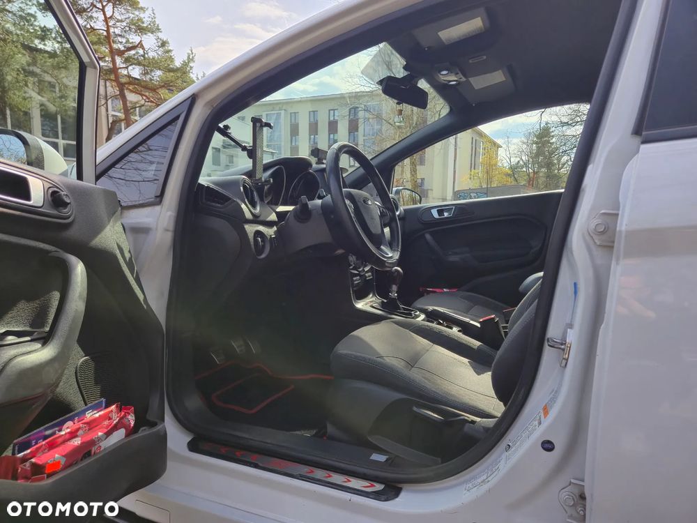 Ford Fiesta 1.6 EcoBoost ST - 20