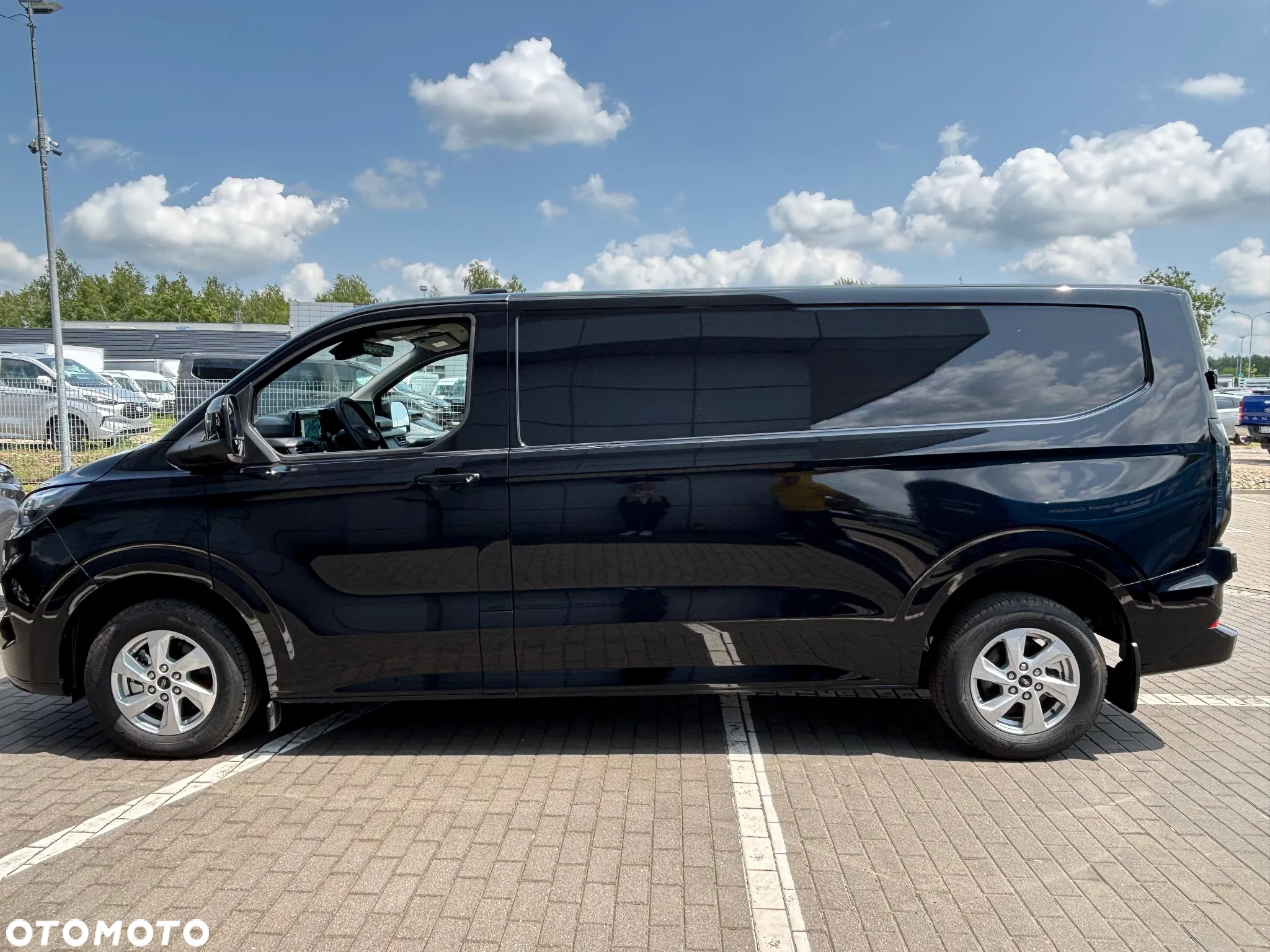 Ford Transit Custom - 8