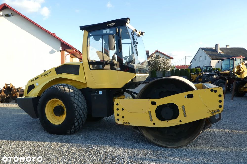 Bomag BW 213 D-5  SPROWADZONY - 5