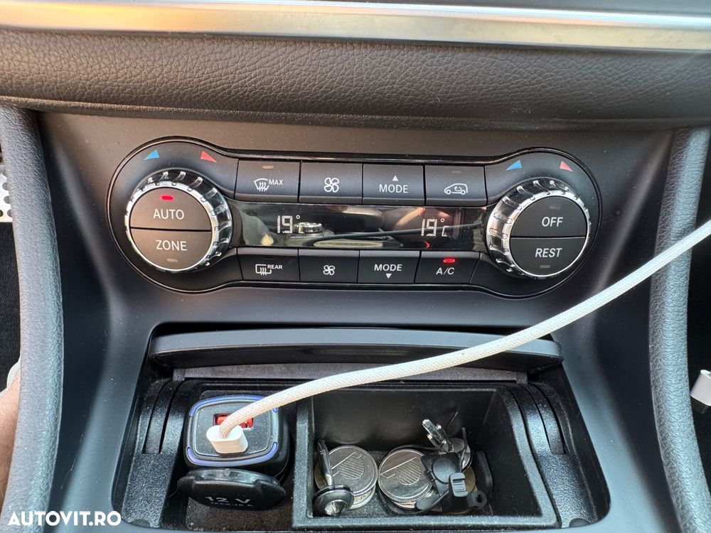 Mercedes-Benz CLA 250 - 19