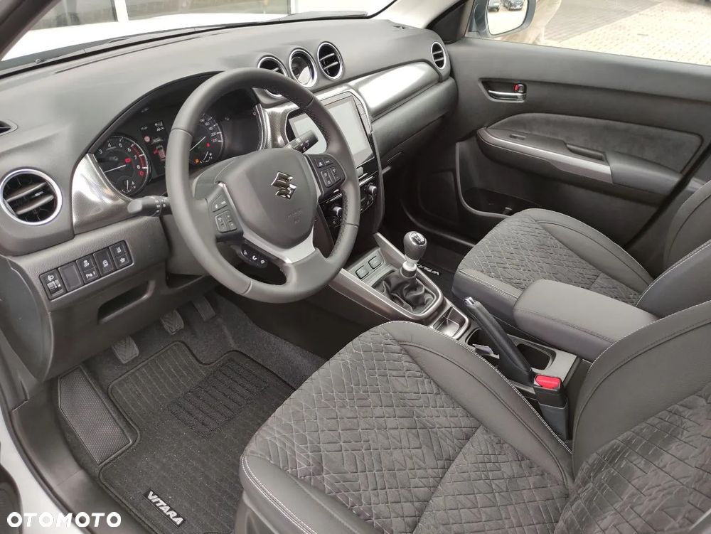 Suzuki Vitara 1.4 Boosterjet mHEV Elegance 2WD - 15