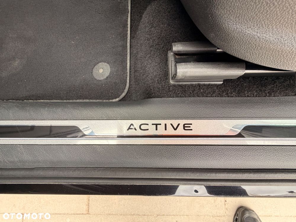 Volkswagen Tiguan 2.0 TDI SCR DSG ACTIVE - 30