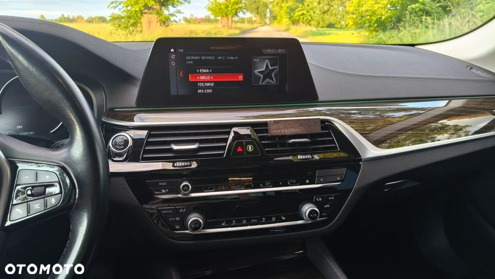BMW Seria 5 520d xDrive Luxury Line sport - 27