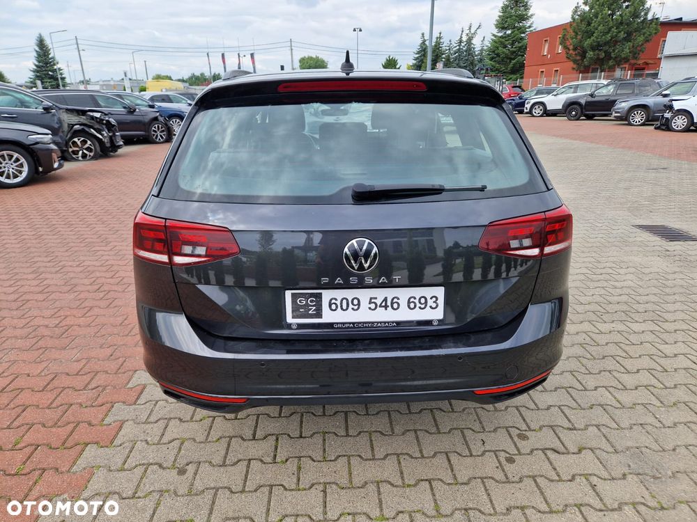 Volkswagen Passat Variant 2.0 TDI SCR DSG Business - 3