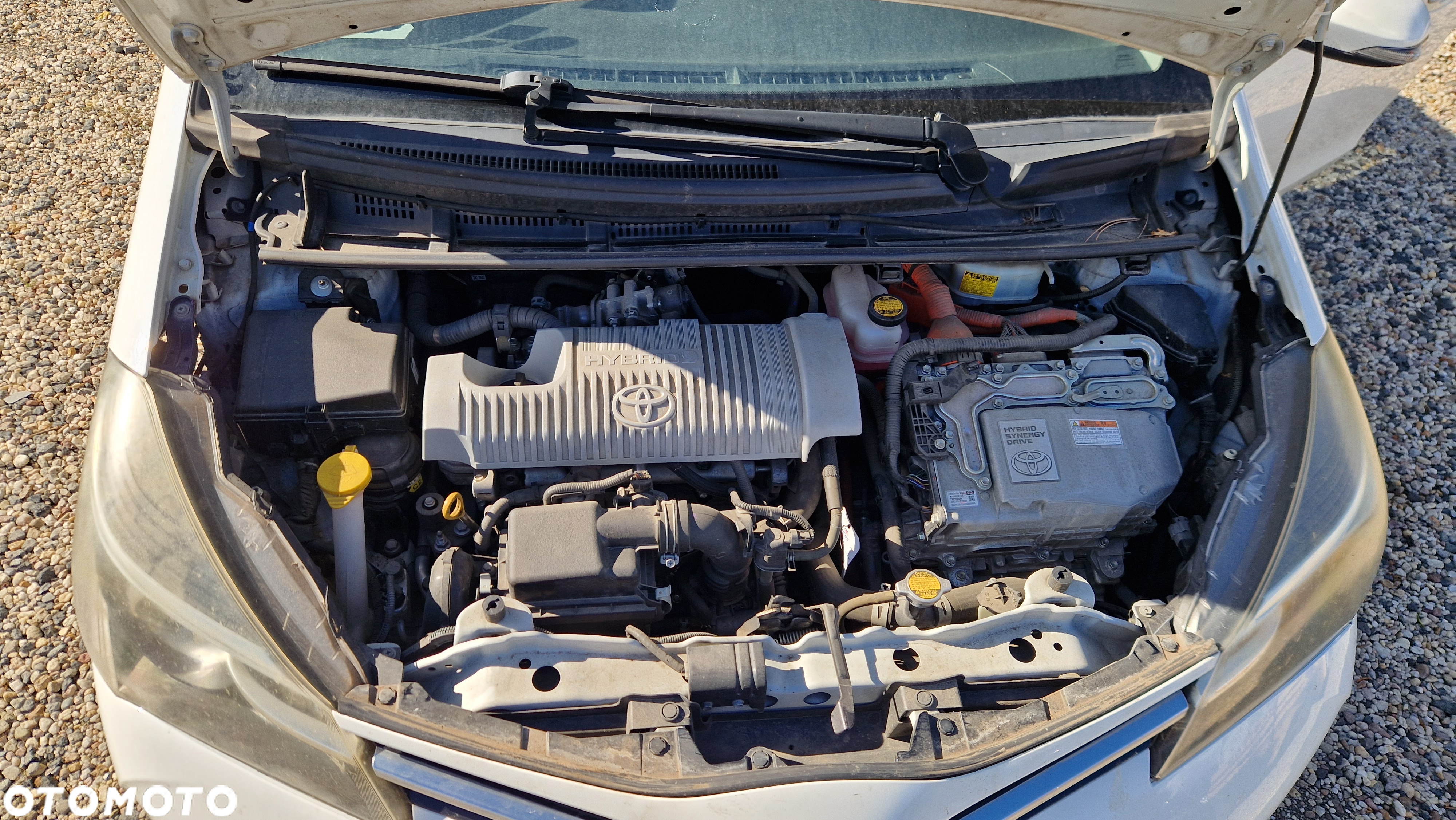Toyota Yaris Hybrid 100 Dynamic EU6 - 10