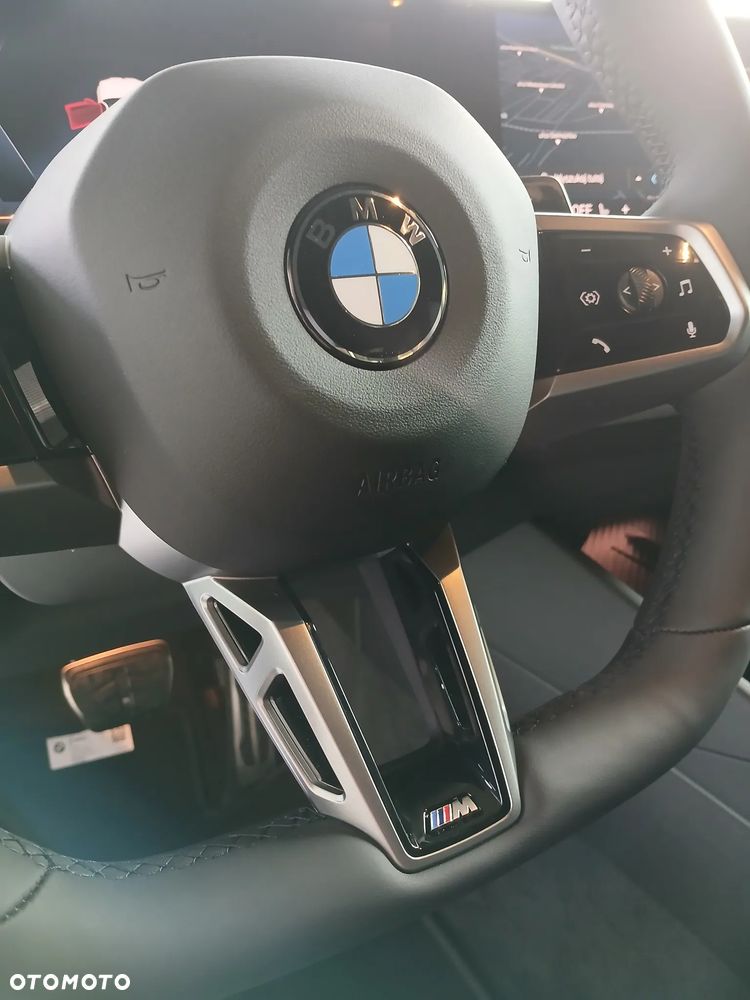 BMW Seria 5 520d xDrive mHEV - 19