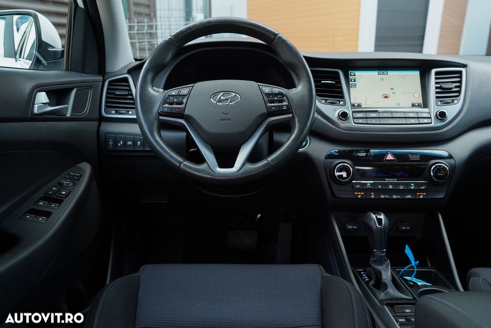 Hyundai Tucson 2.0 CRDI 4WD Automatik Premium - 16