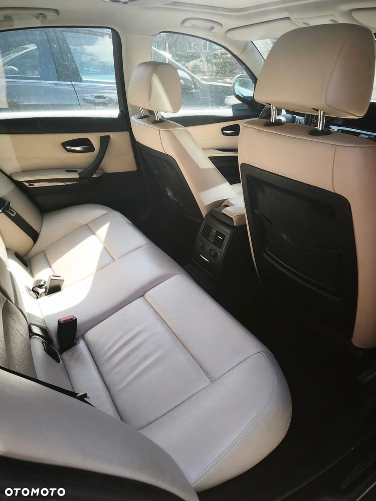 BMW Seria 3 318d DPF Edition Exclusive - 13