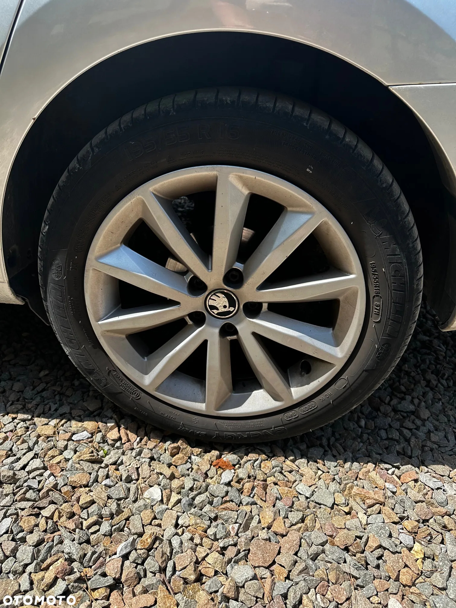 Skoda RAPID 1.2 TSI Ambition - 4