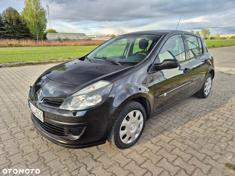 Renault Clio 1.5 dCi Alize - 19
