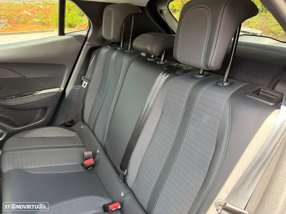 Peugeot 2008 1.5 BlueHDi Allure Pack - 18