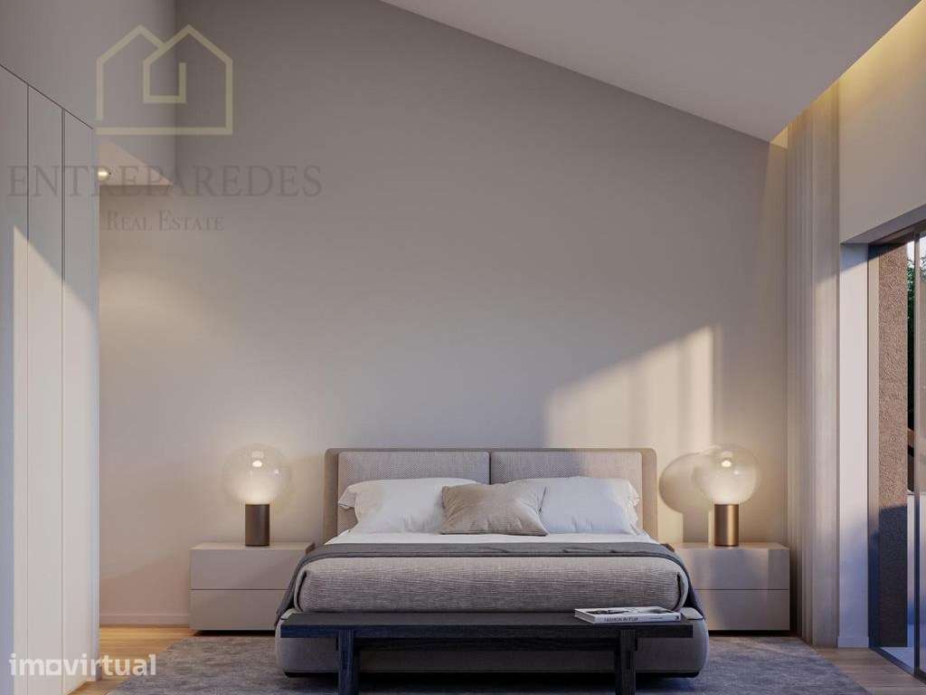 Moradia em Banda T3 com 2 frentes, jardim, elevador - para comprar ... - Grande imagem: 2/42