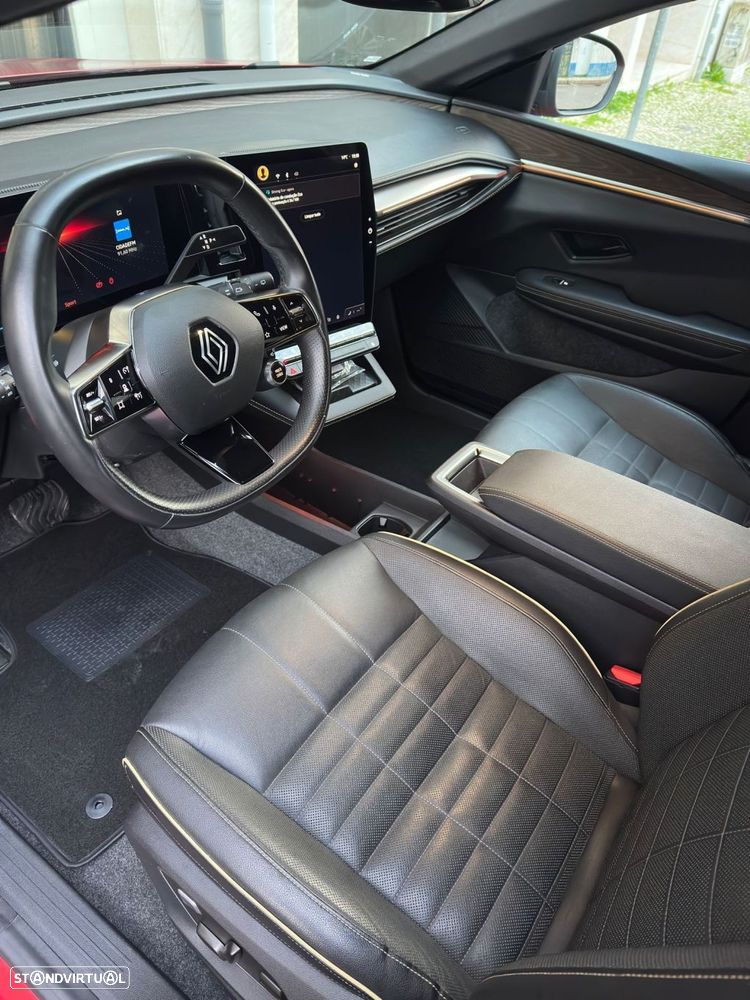 Renault Mégane E-Tech - 8