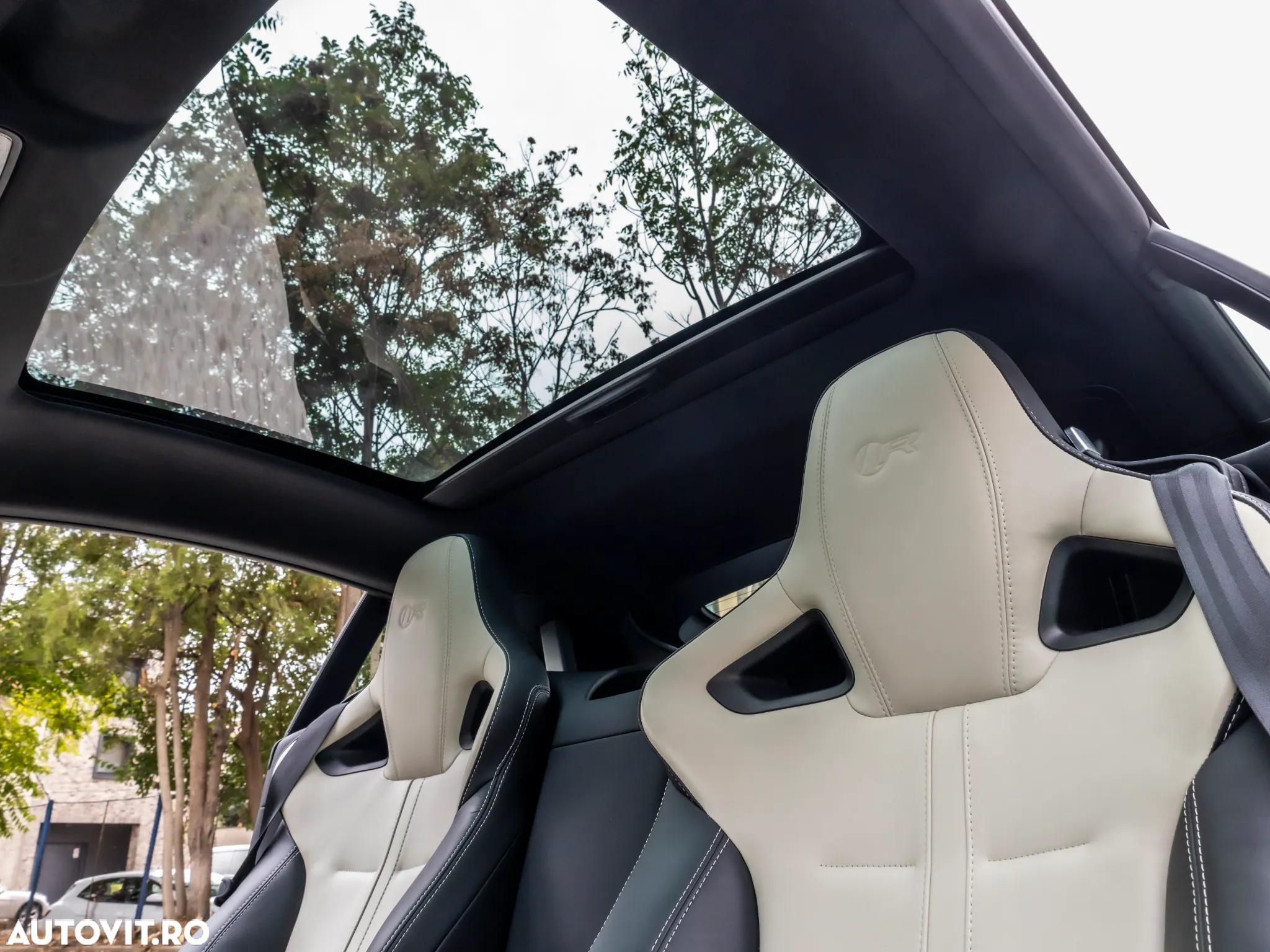 Jaguar F-Type V8 S - 29