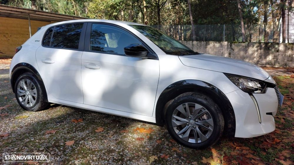 Peugeot e-208 50 kWh Style - 3