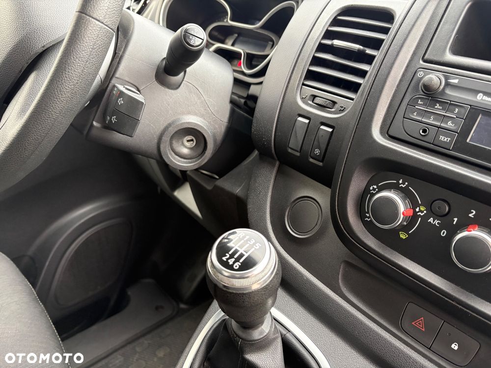 Renault Trafic - 14