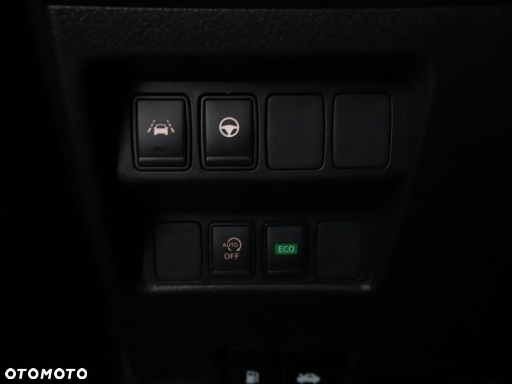 Nissan Qashqai 1.3 DIG-T N-Tec DCT - 32