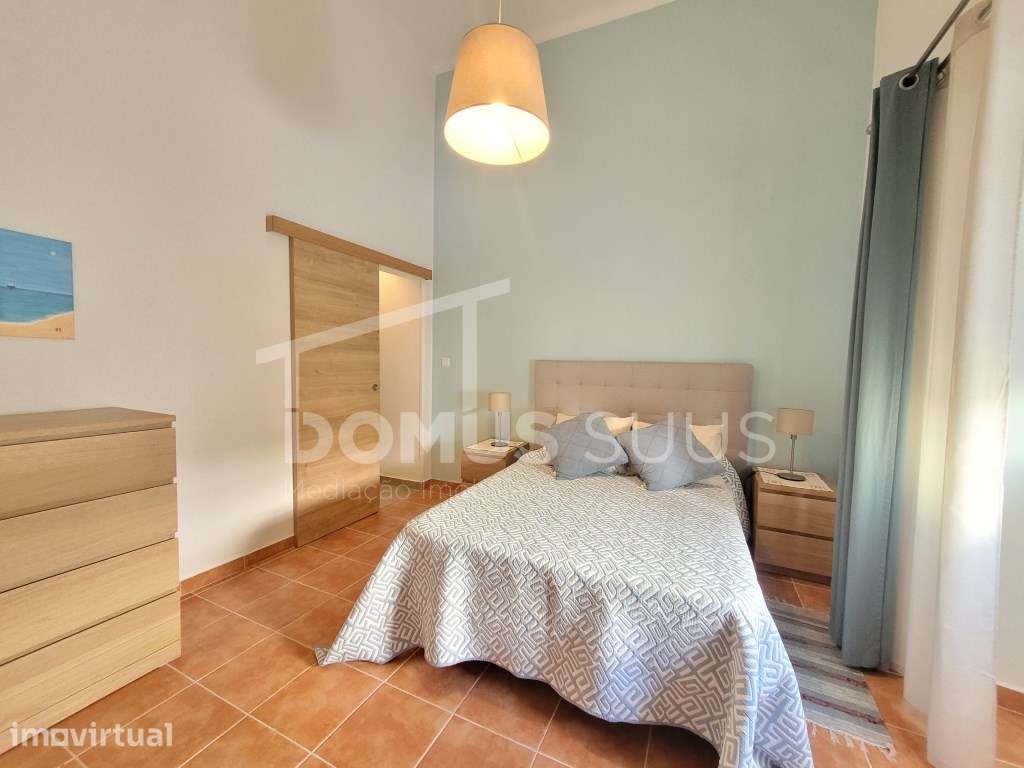 Moradia típica totalmente remodelada - Grande imagem: 2/15