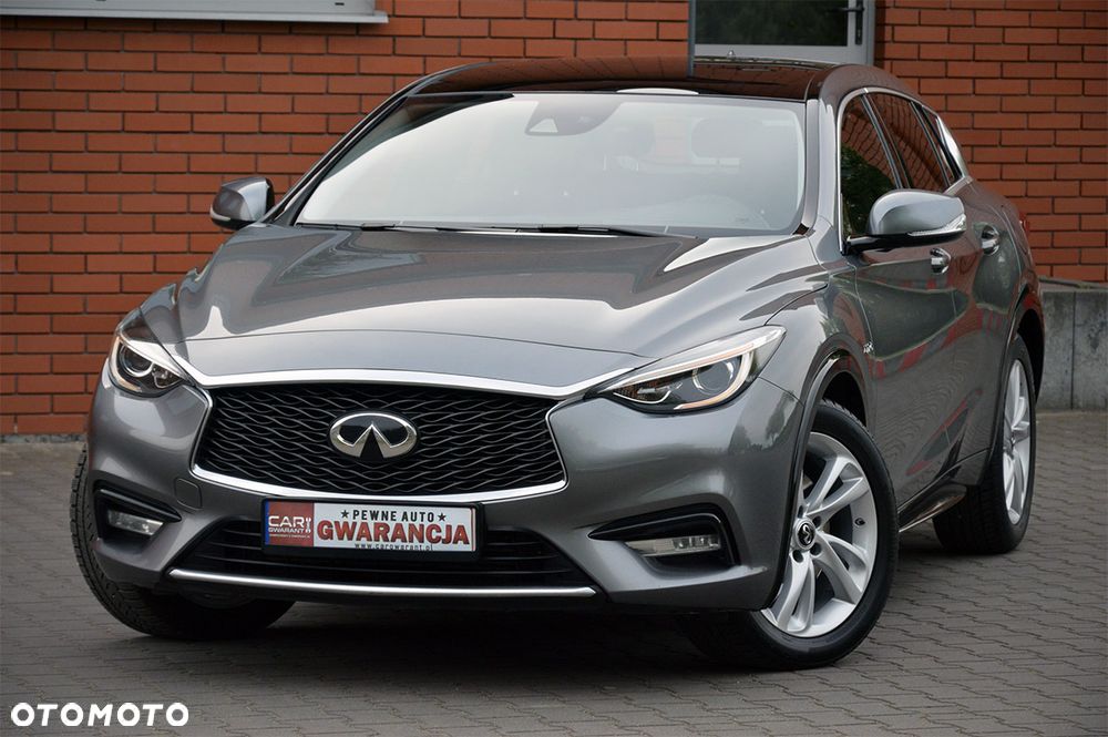 Infiniti Q30 2.2d DCT AWD City Black Edition - 23