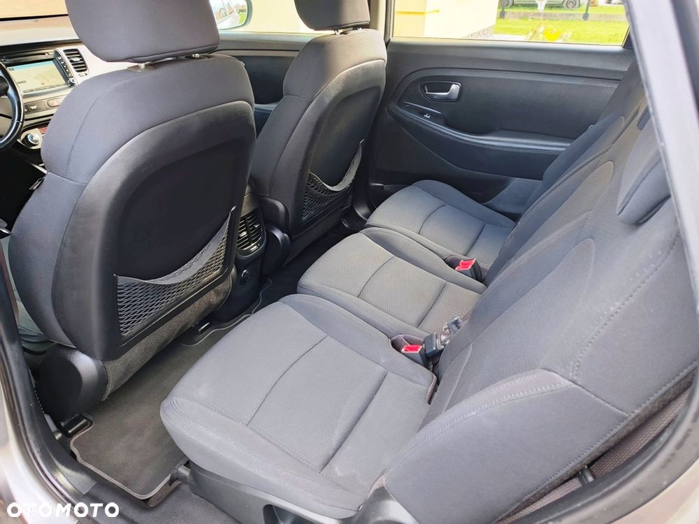 Kia Carens 1.7 CRDi 115 Fifa World Cup Edition - 16