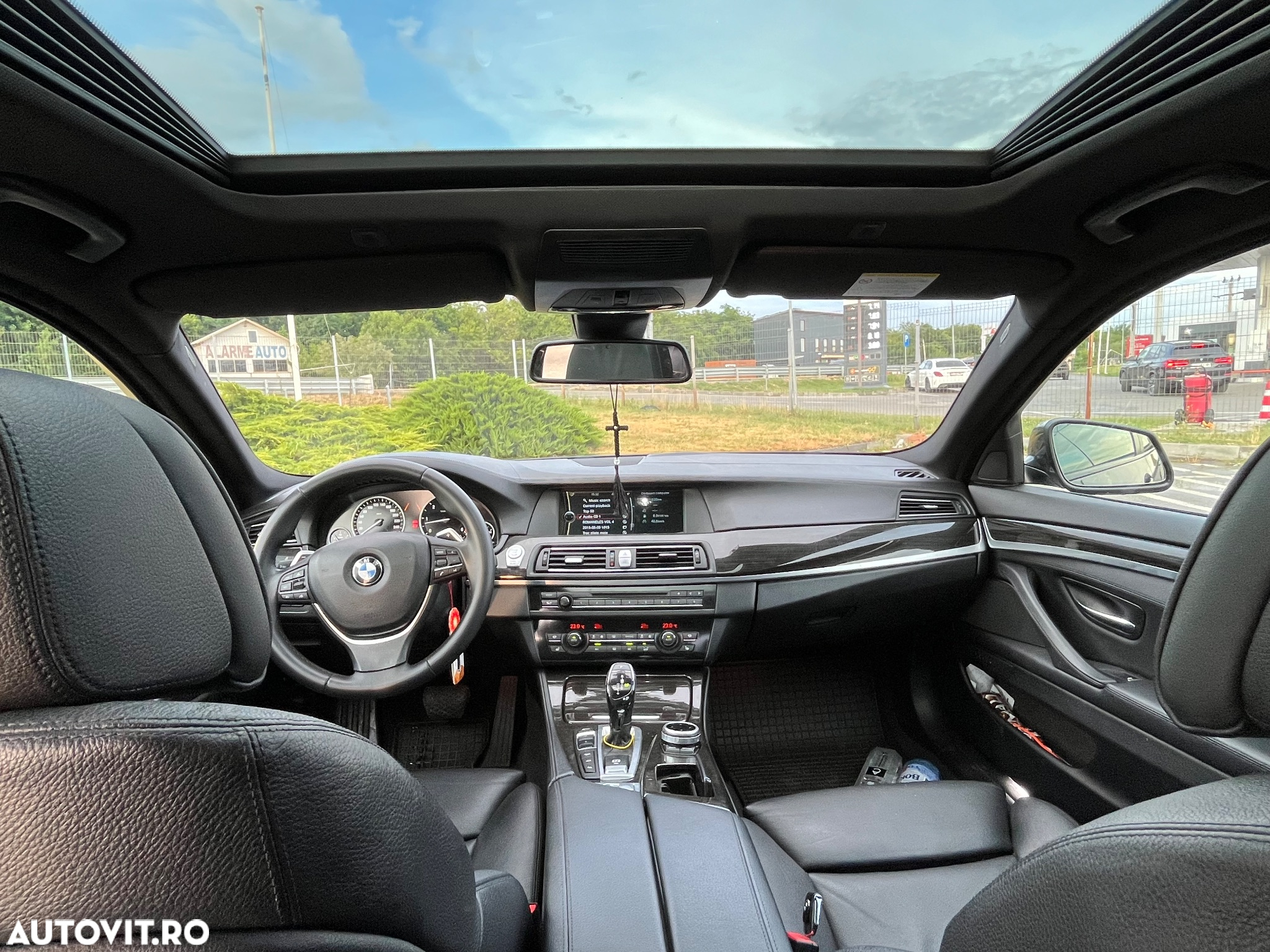BMW Seria 5 530d xDrive - 10