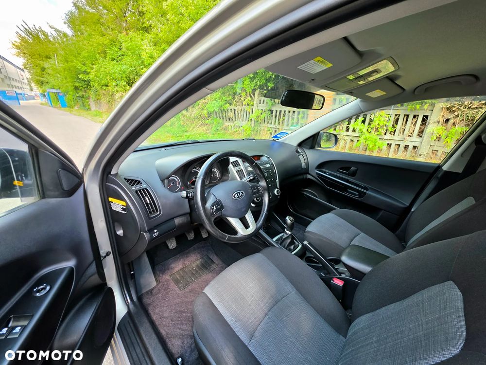 Kia Ceed 1.4 Comfort - 9