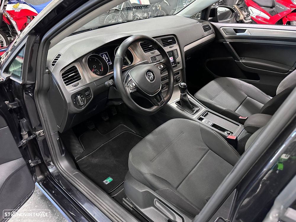 VW Golf Variant 1.6 TDi BlueMotion Confortline - 19