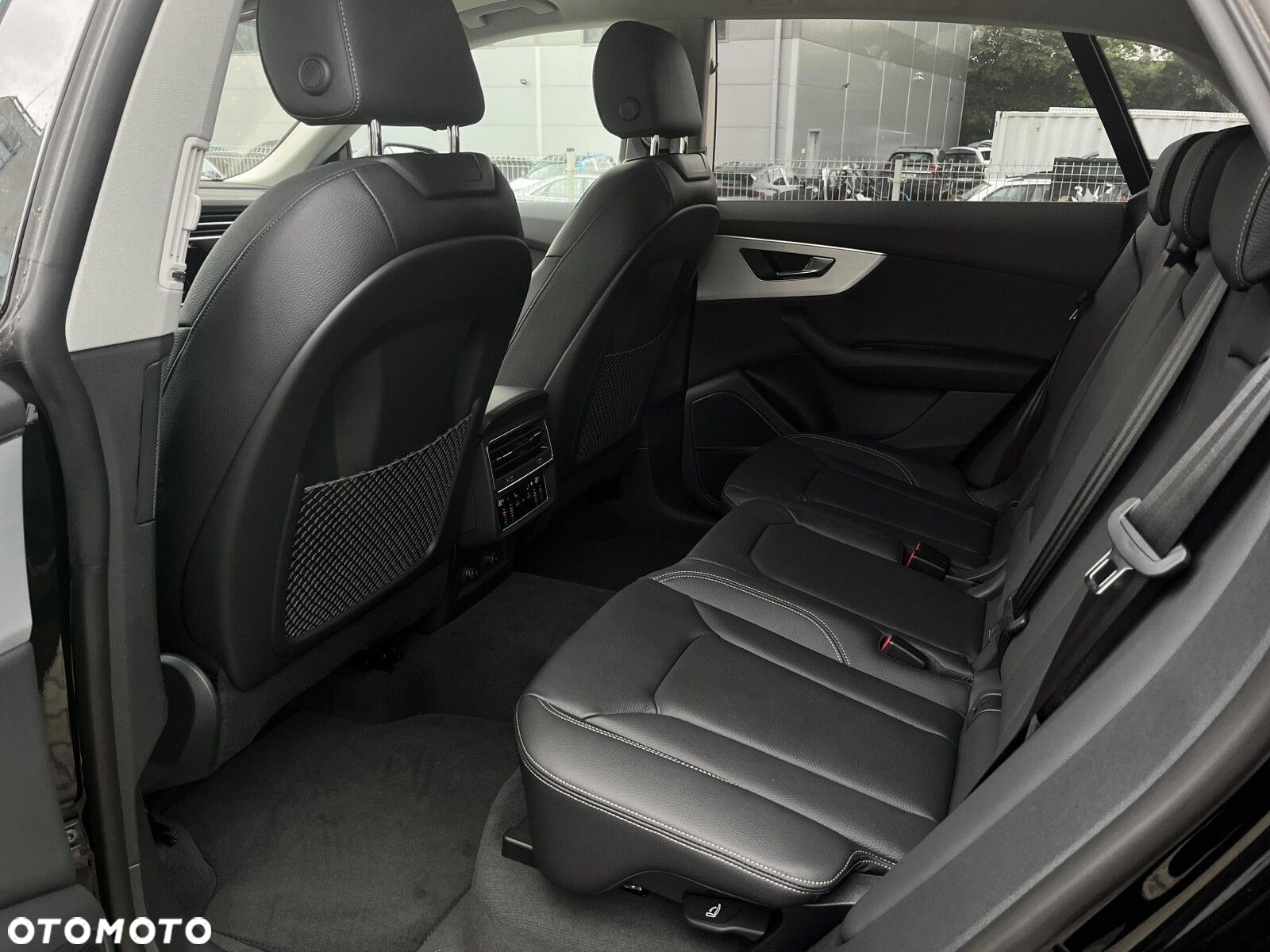 Audi Q8 - 24