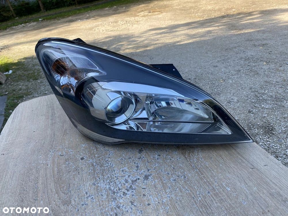 LAMPA PRZEDNIA PRAWA KIA CEED I LIFT 2010- EUROPA 92102-1H Z ŻARÓWKAMI - 1