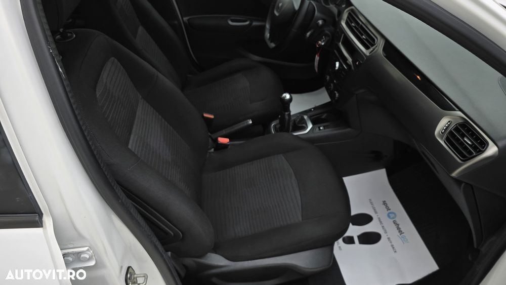 Peugeot 301 1.6 BlueHDI FAP Active - 19