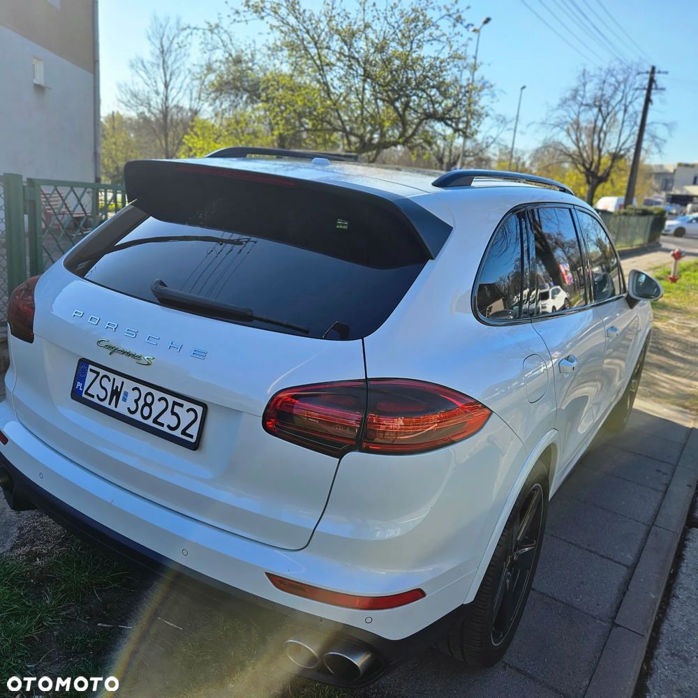 Porsche Cayenne S E-Hybrid Platinum Edition - 18