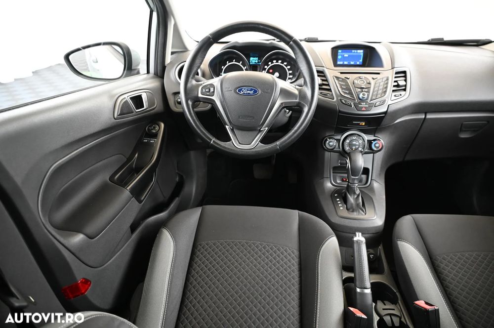 Ford Fiesta 1.0 EcoBoost Powershift Titanium - 26