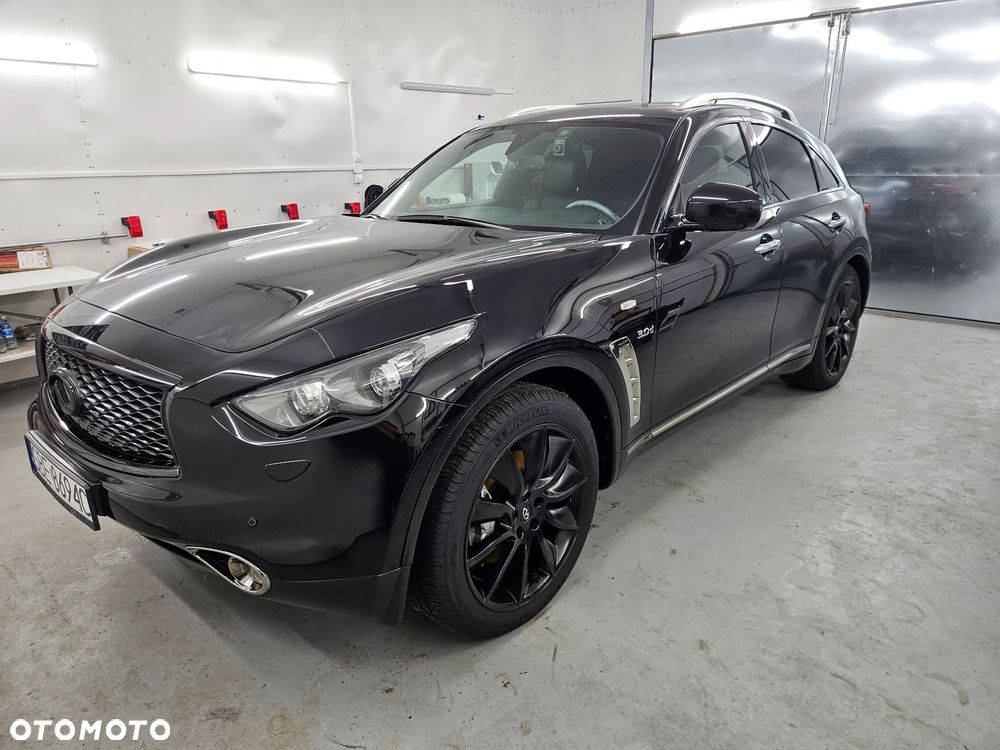 Infiniti QX70 - 3