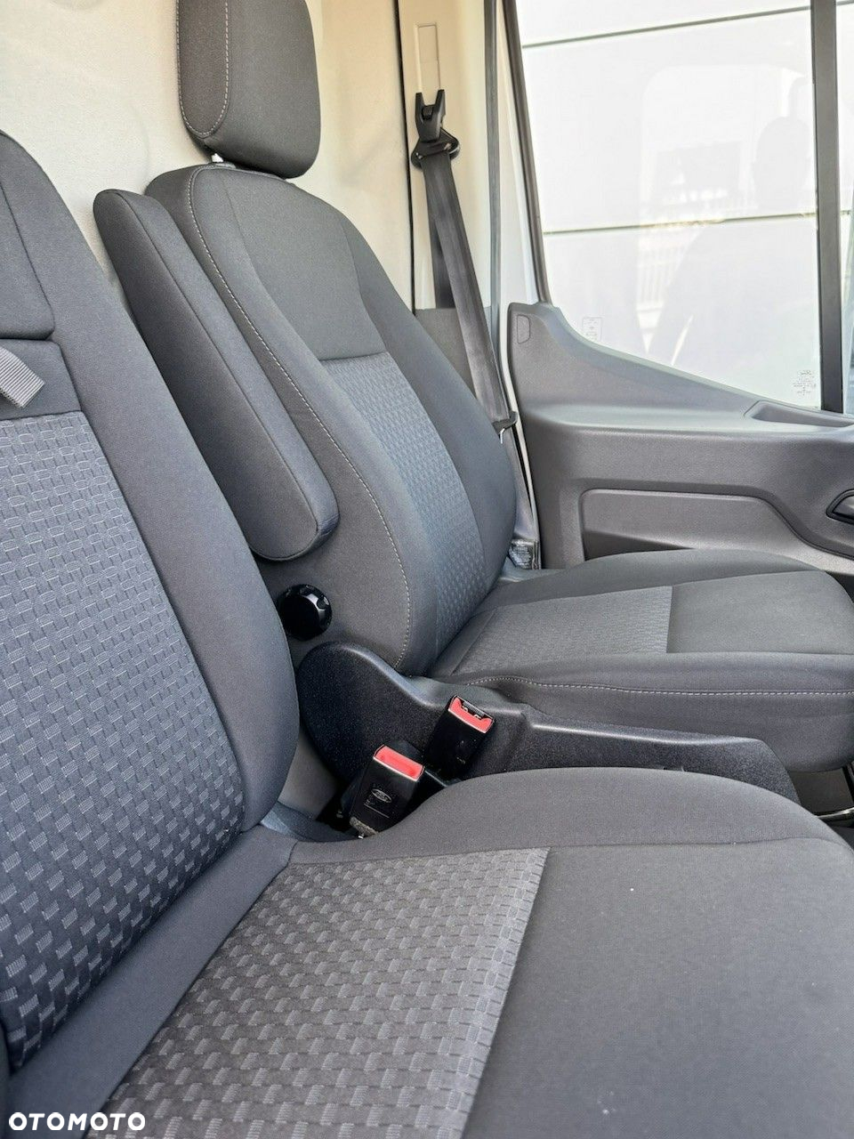 Ford Transit - 21