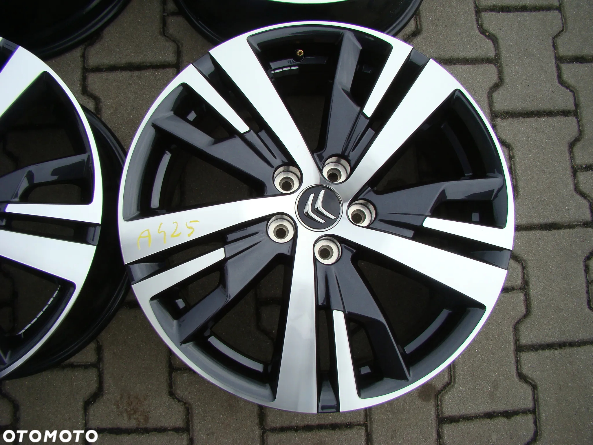a425 5x108 Citroen Berlingo C5 Aircross C5 X C4 Grand Picasso 7,5jx18 niemontowane - 2