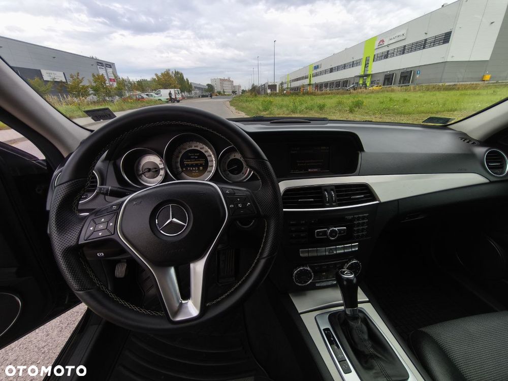 Mercedes-Benz Klasa C 200 7G-TRONIC Avantgarde Edition - 3