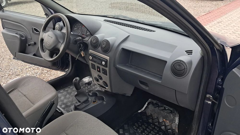 Dacia Logan Pick Up - 16