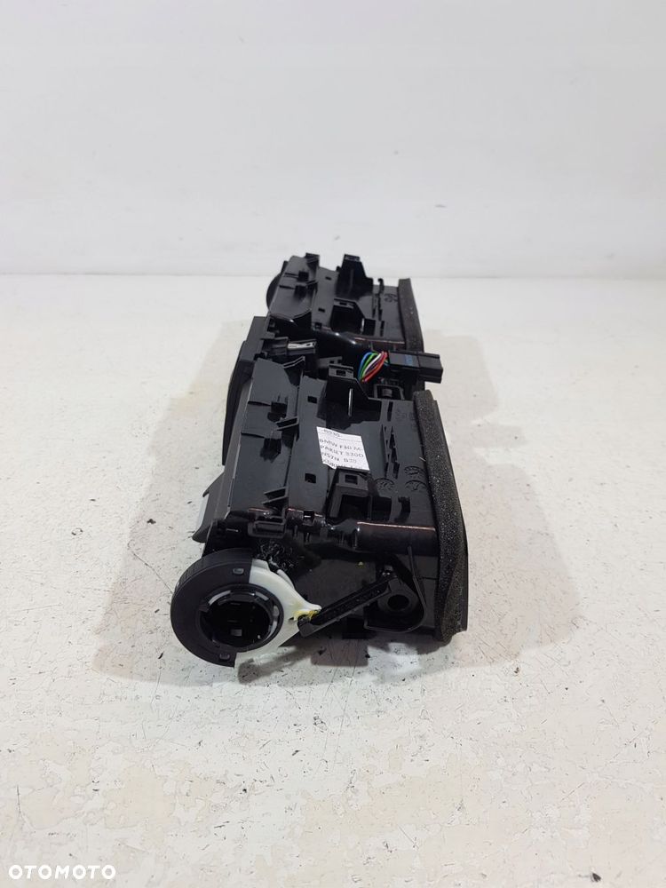 kratka nawiewu środkowa 9218552 bmw f30 f34 f10 eur 3.0d - 4
