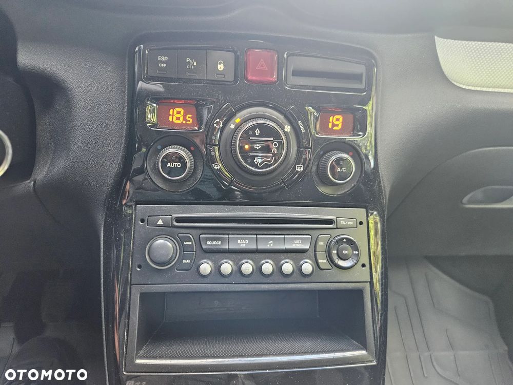 Citroën C3 Picasso VTi 120 Exclusive - 19