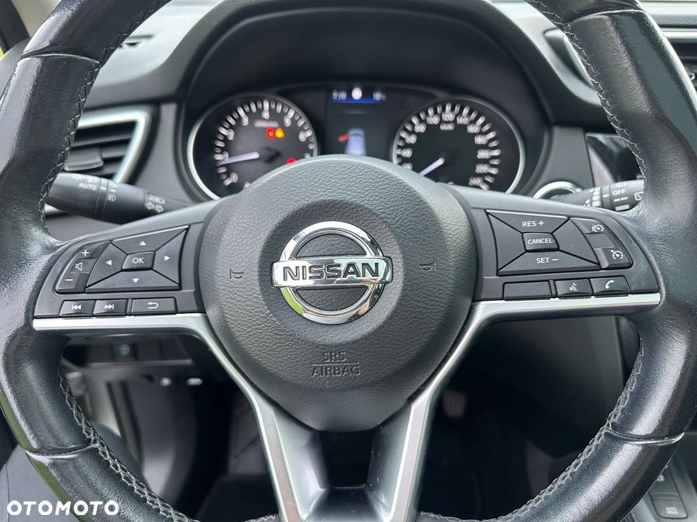 Nissan Qashqai 1.3 DIG-T N-Connecta - 13