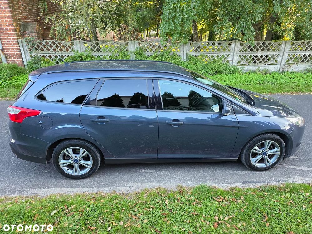 Ford Focus 1.0 EcoBoost Ambiente - 9
