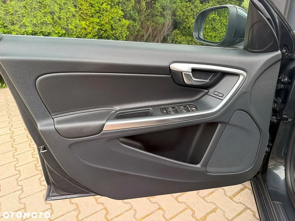 Volvo V60 D4 Drive-E Summum - 22