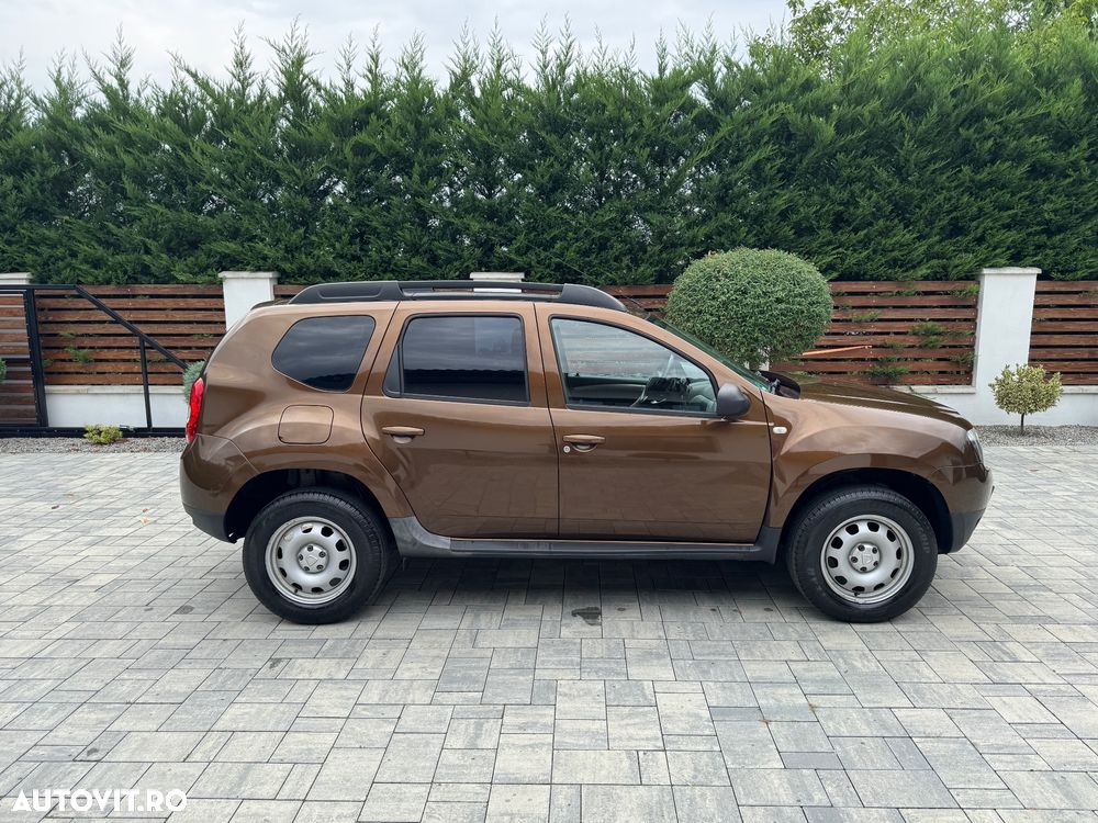Dacia Duster 1.6 4x2 Laureate - 12